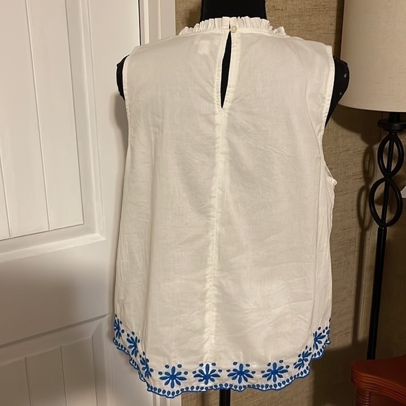J. Crew 100% Cotton Embroidered Flowers Blue White Tank Top Size Medium Ruffle - Picture 7 of 12